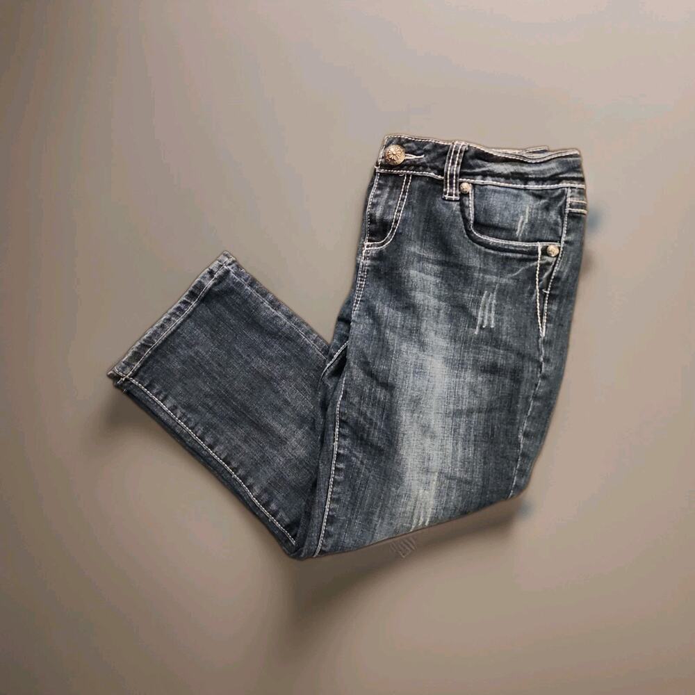 LAidol Jean Womens Size 11 Dark Wash Distressed Denim Capri Shorts Stretch 33x18